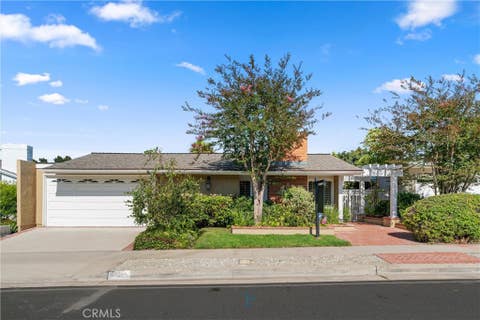 Photo of 19012 Antioch DR, Irvine, CA 92603 (MLS # OC26136554)