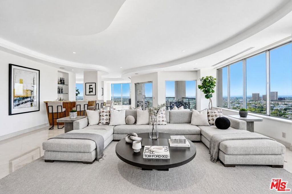 10724 Wilshire Boulevard 1607