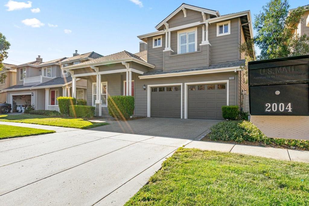 2004 Gossamer Avenue