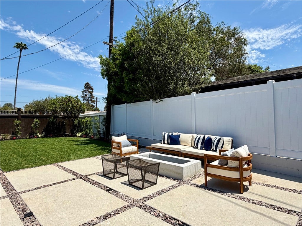3064 Gibraltar, Costa Mesa CA 92626 - Photo 33