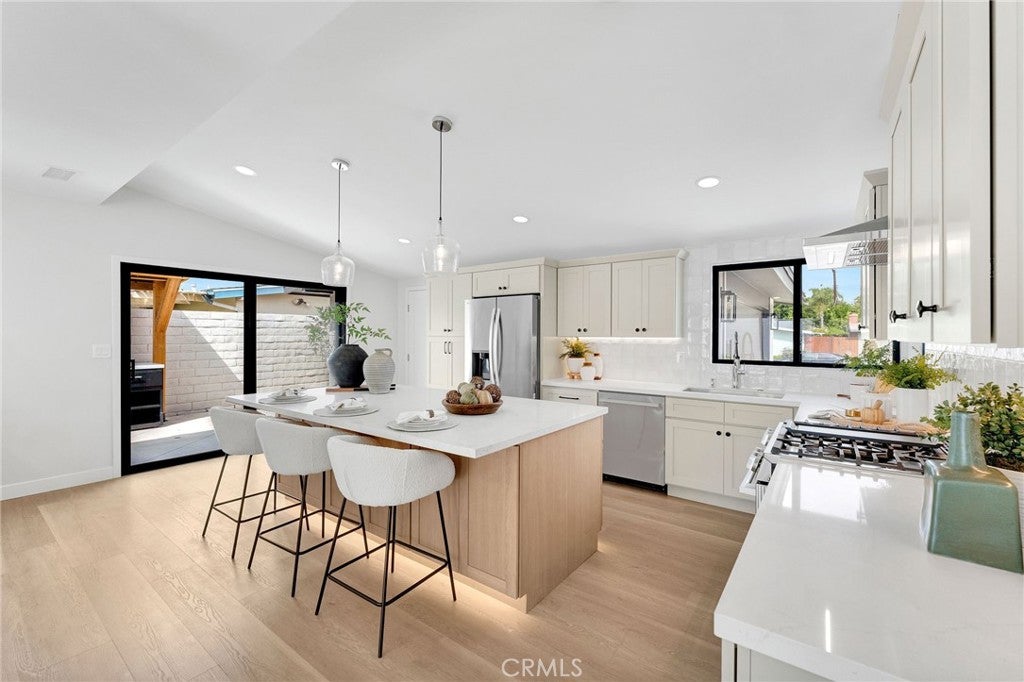 3064 Gibraltar, Costa Mesa CA 92626 - Photo 9