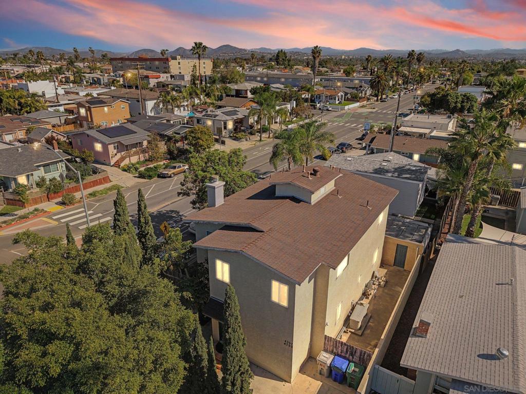 4397  4399 Swift Ave