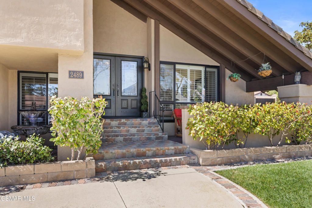 Photo of 2489 N Greensward Street, Simi Valley, CA 93065 (MLS # 226001122)