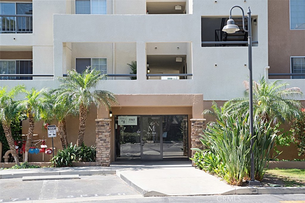 21400 Burbank Boulevard 313