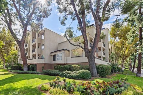Photo of 21400 Burbank Boulevard #313, Woodland Hills, CA 91367 (MLS # OC25242074) Photo of 21400 Burbank Boulevard #313, Woodland Hills, CA 91367 (MLS # OC25242074)