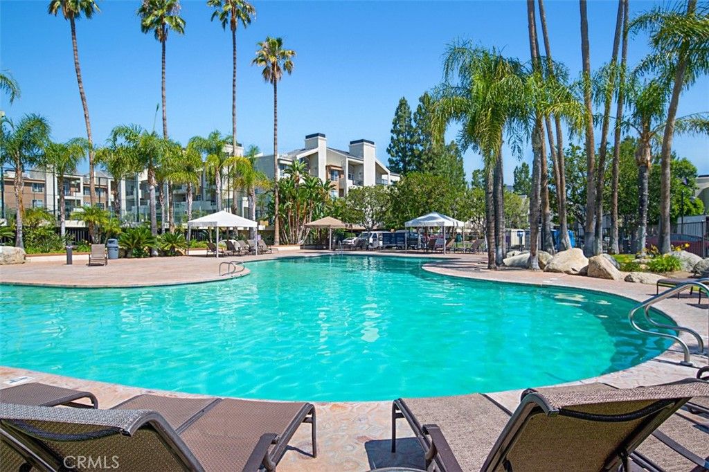 Photo of 21400 Burbank Boulevard #313, Woodland Hills, CA 91367 (MLS # OC25242074)