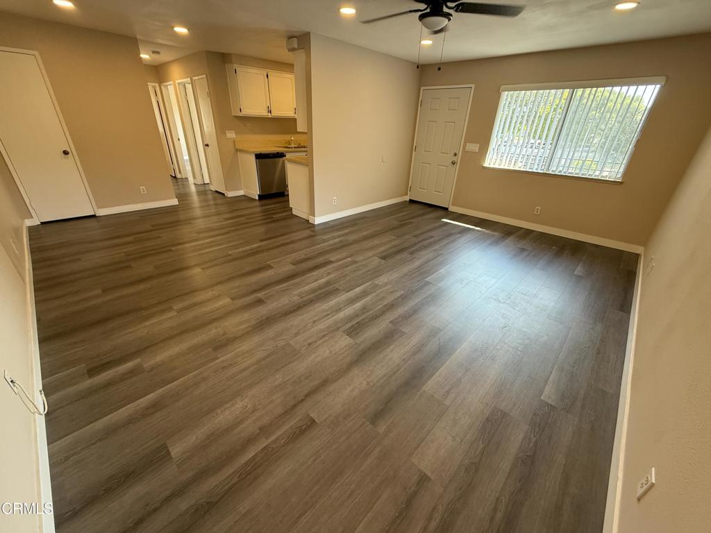 Just minutes from the beach. Property is ready for tenant to move in immediately. Utilities will be paid by the tenants. Security deposit will be 1~2 month depending on applicant's credit & income. Pets are ok, but maximum two in total and will require an additional security deposit for the pets.