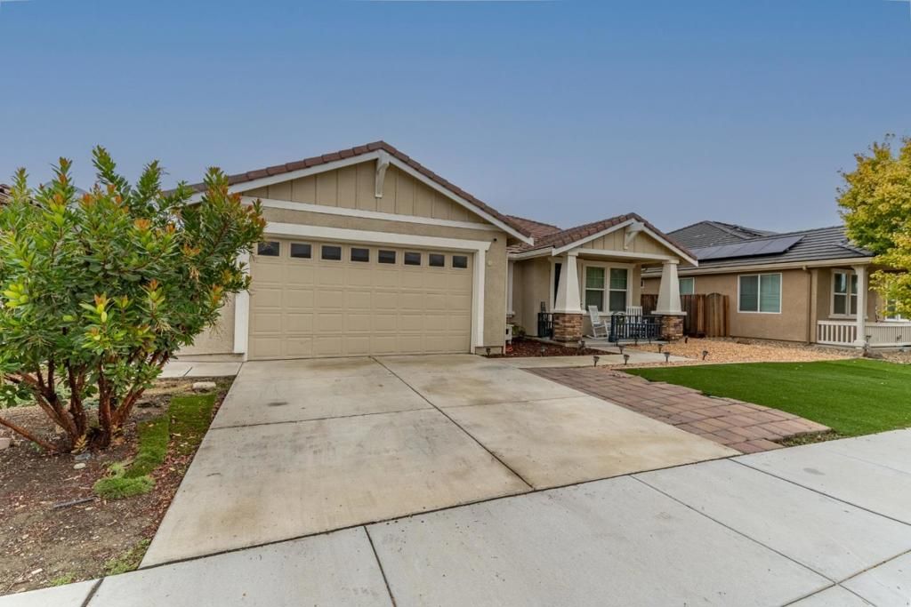 Photo of 1248 Trask Drive, Hollister, CA 95023 (MLS # ML82015547)