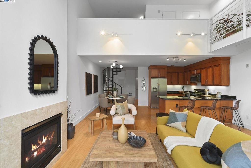 EMERYVILLE - Residential