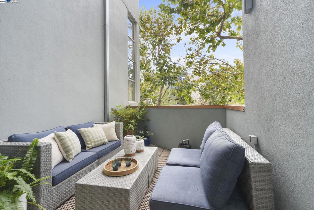 EMERYVILLE - Residential