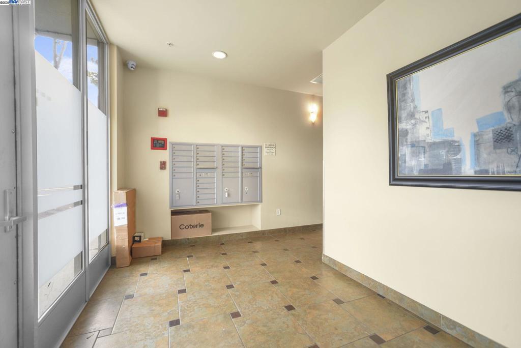 EMERYVILLE - Residential