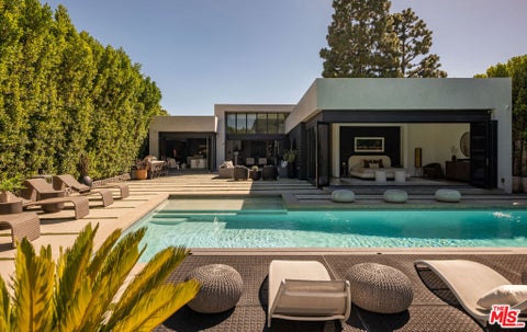Photo of 7139 Macapa Drive, Los Angeles, CA 90068 (MLS # 26994345)