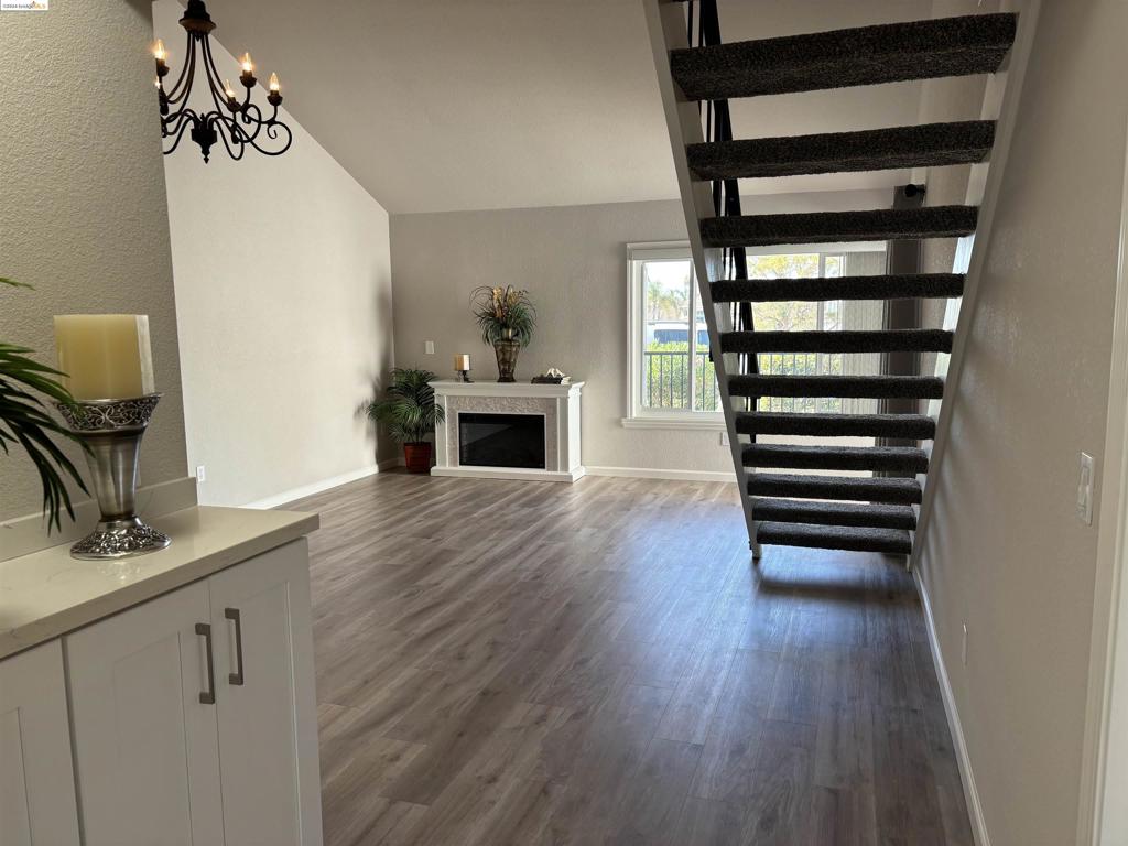 DISCOV BAY - Residential Lease