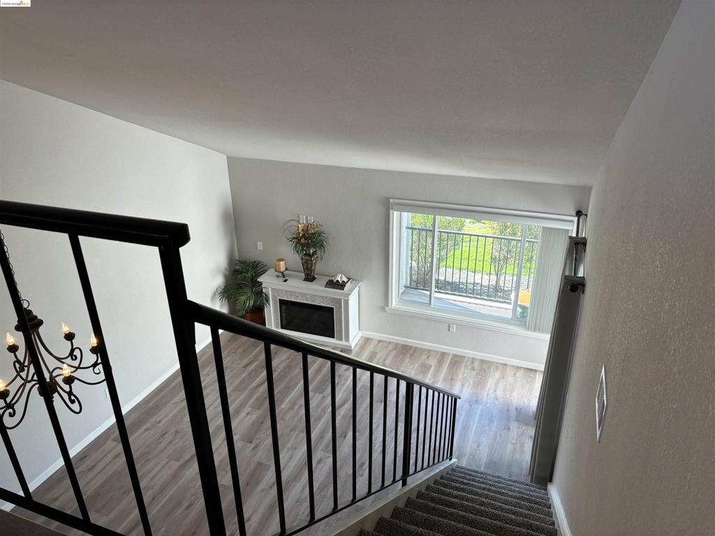 DISCOV BAY - Residential Lease