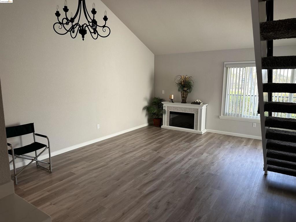 DISCOV BAY - Residential Lease