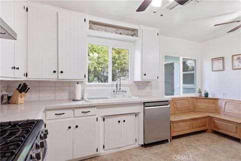 Tiny photo for 1329 La Loma Dr., Redlands, CA 92373 (MLS # IG26070774)