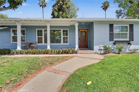 Tiny photo for 1329 La Loma Dr., Redlands, CA 92373 (MLS # IG26070774)
