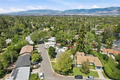 Tiny photo for 1329 La Loma Dr., Redlands, CA 92373 (MLS # IG26070774)