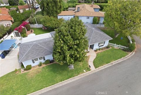 Tiny photo for 1329 La Loma Dr., Redlands, CA 92373 (MLS # IG26070774)