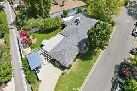 Tiny photo for 1329 La Loma Dr., Redlands, CA 92373 (MLS # IG26070774)