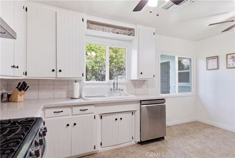 Tiny photo for 1329 La Loma Dr., Redlands, CA 92373 (MLS # IG26070774)