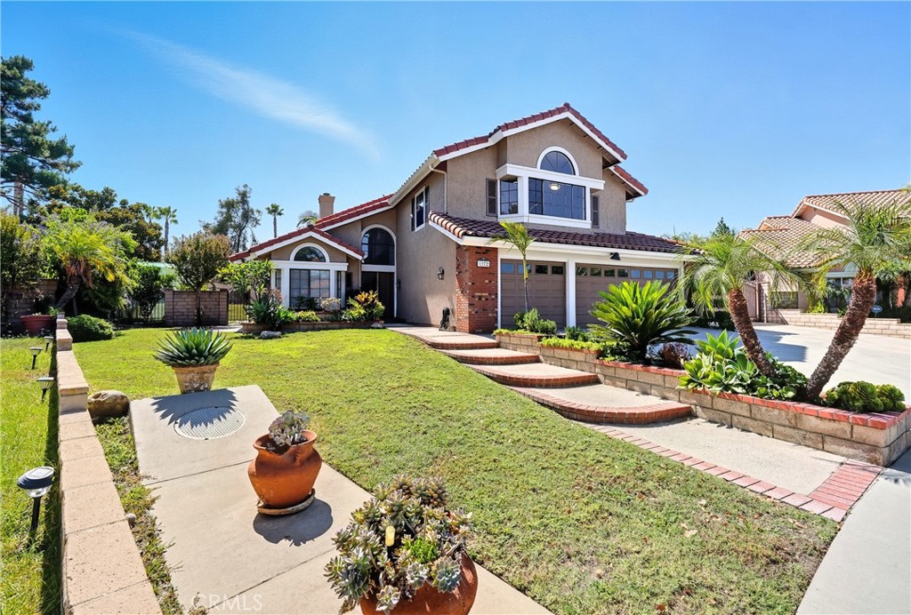 1372 Old Trail DR