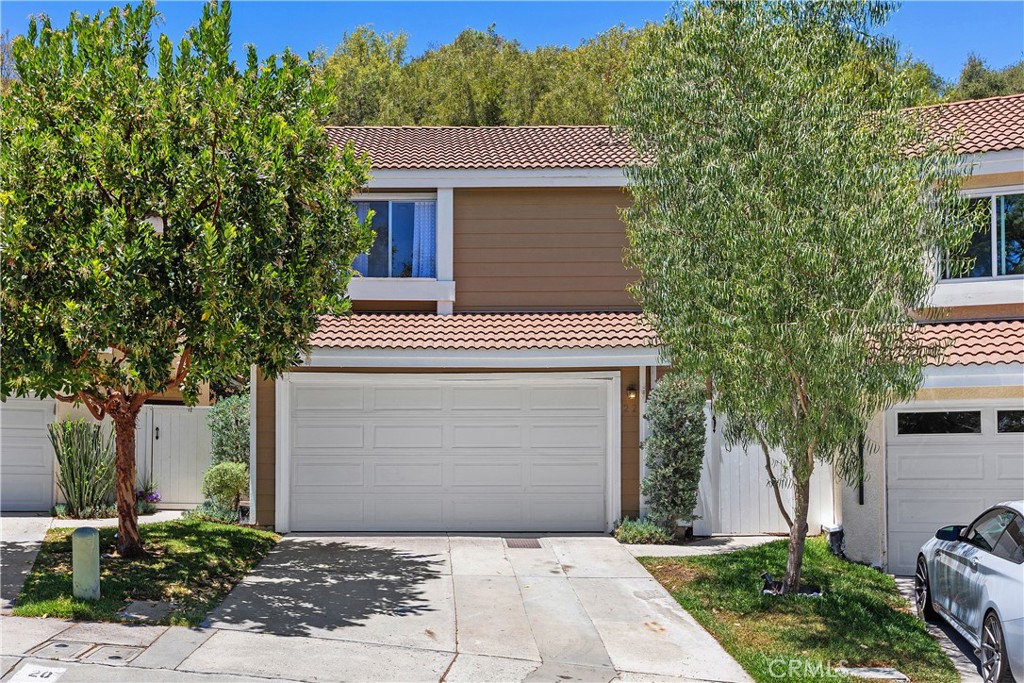22 La Costa Court