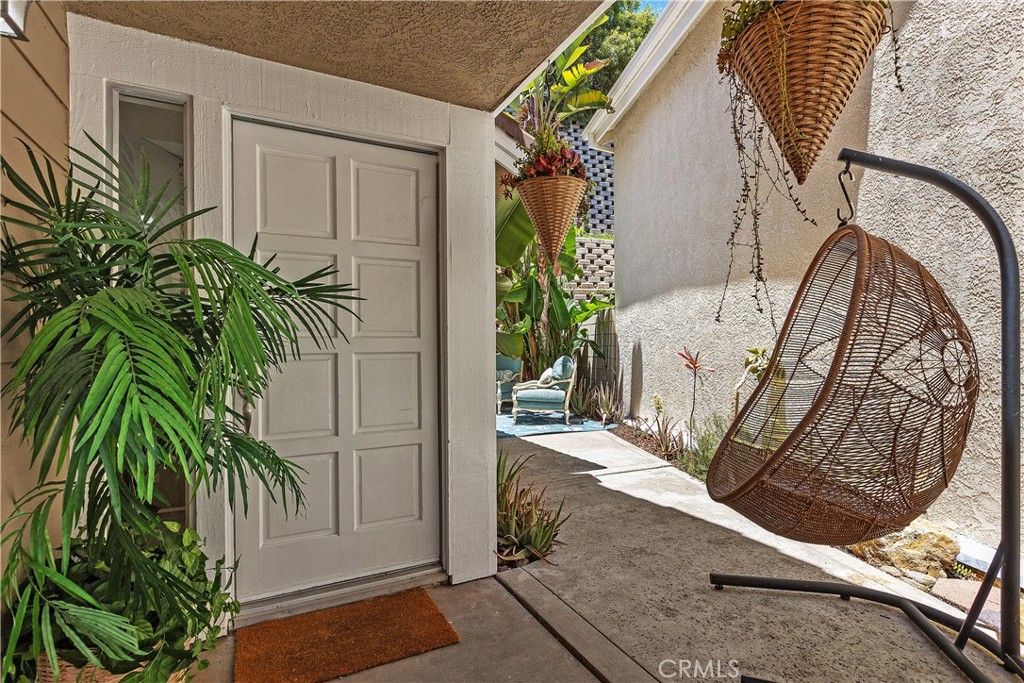 22 La Costa Court