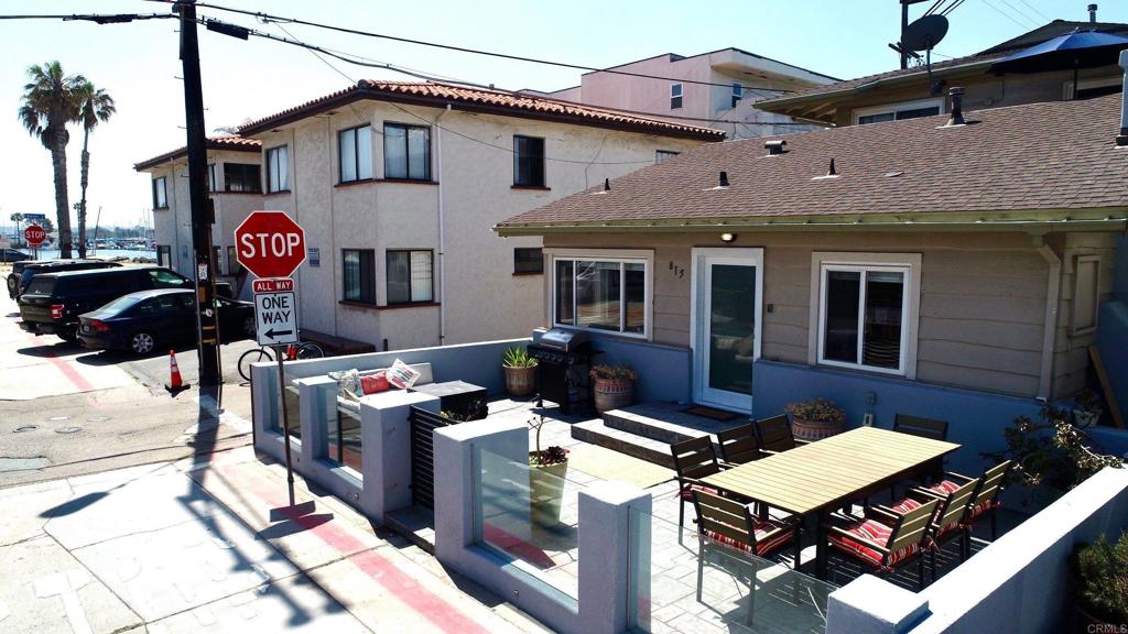 3492 Bayside Lane