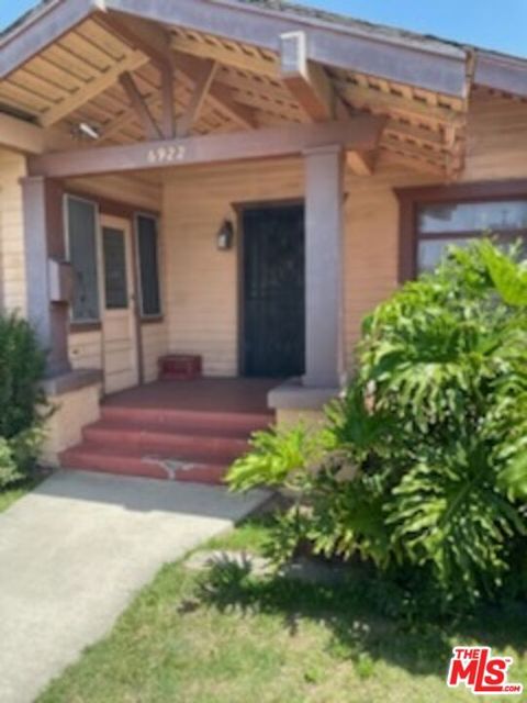 Photo of 6922 Makee Avenue, Los Angeles, CA 90001 (MLS # 26738201)