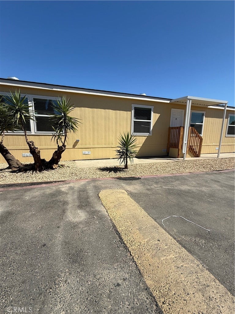 200 Santa Fe Drive 3