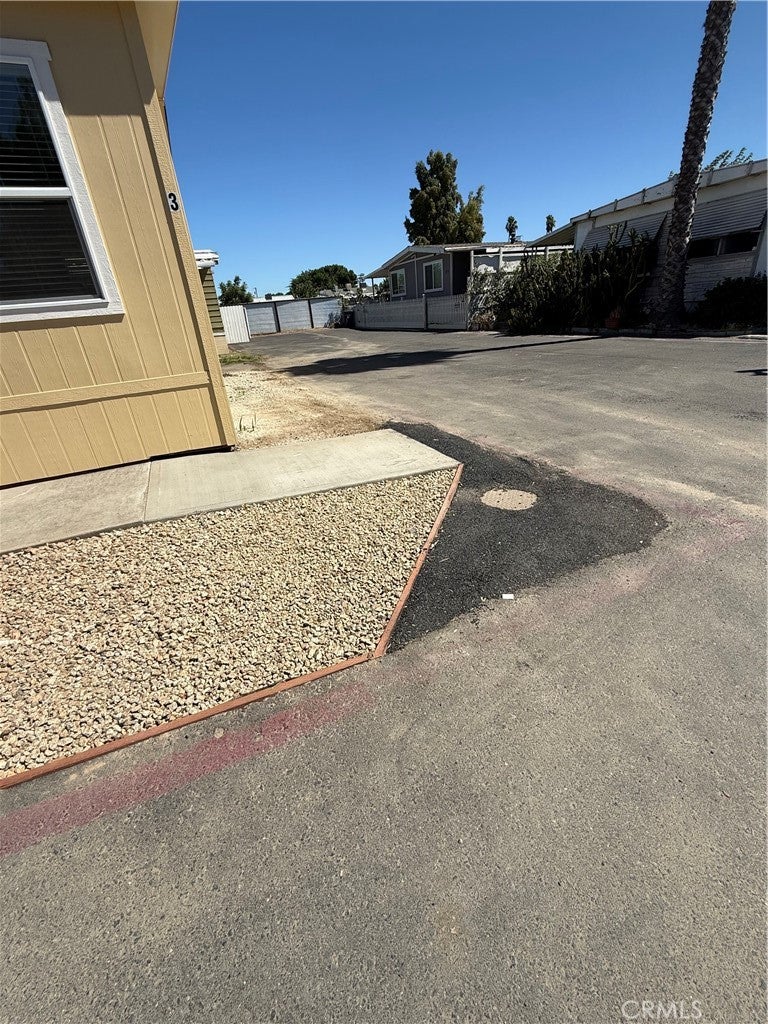 200 Santa Fe Drive 3