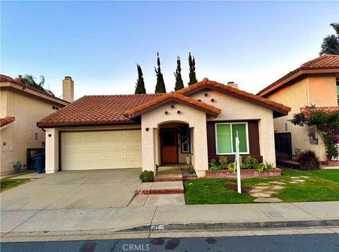 7 Via Olorosa Rancho Santa Margarita CA 92688