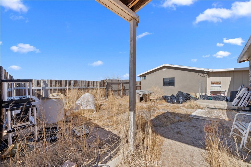 19825 E Avenue F8