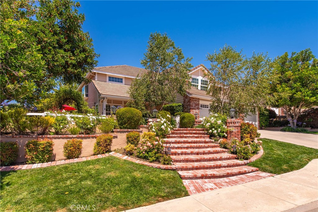968 Saddlehorn Place