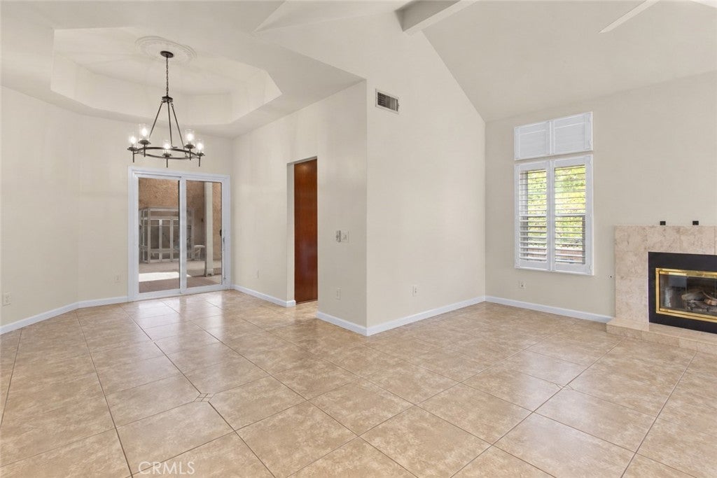 6118 E Garnet Circle