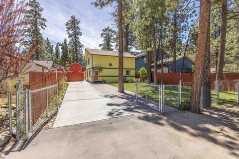 Photo of 604 E Meadow Lane, Big Bear, CA 92314 (MLS # 219147134PS)