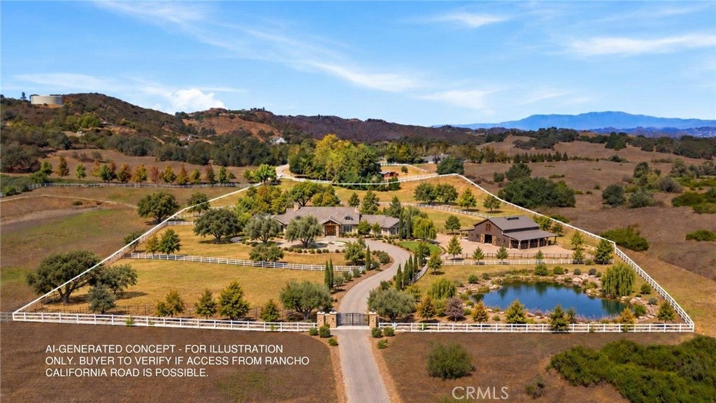 8 Oak Trail Court