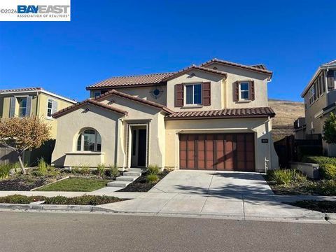 Photo of 1695 N Terracina Dr Dr, Dublin, CA 94568 (MLS # 41131288)