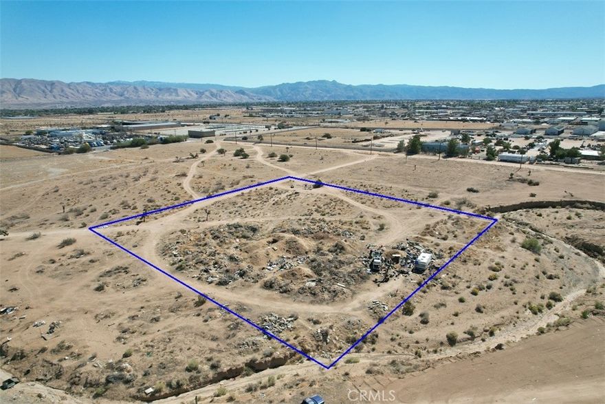 Position your business for success with this 2.5-acre industrial lot in Hesperia’s booming industrial district. Ideally situated on Hercules Street, just off Santa Fe Ave. and easily reached from Main St. and C Ave., this site is perfectly placed for development. As industrial activity surges in the region, this lot stands out as an outstanding investment with tremendous potential for continued growth.