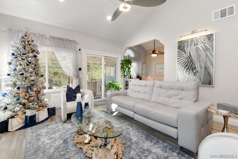 Photo of 2227 Medina Gln Gln, Escondido, CA 92026 (MLS # 250045811SD)