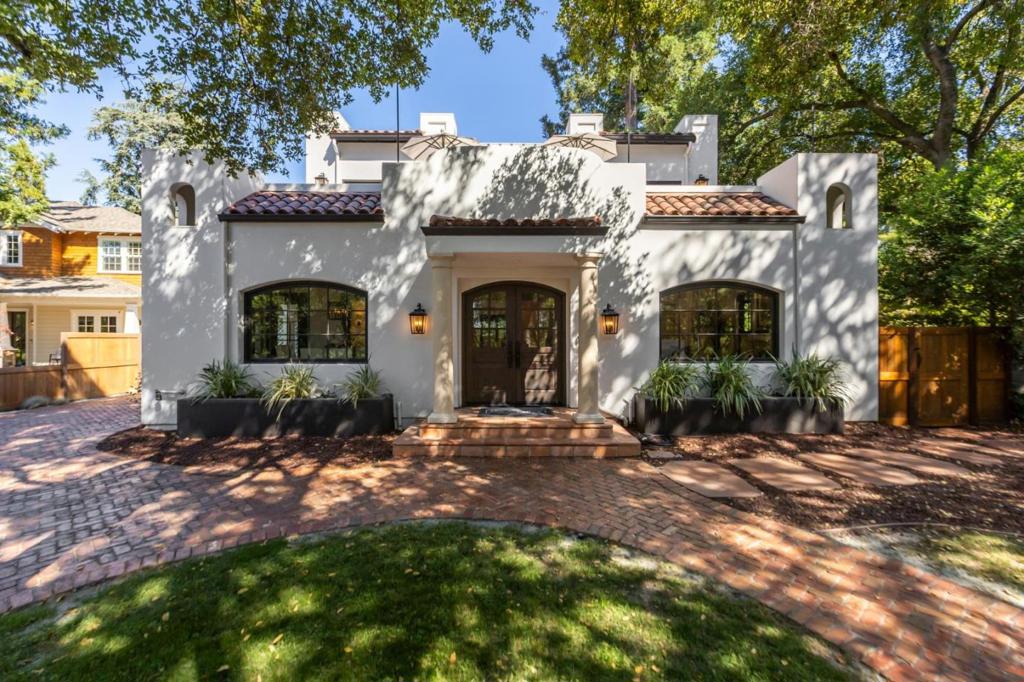 222 Bella Vista Avenue