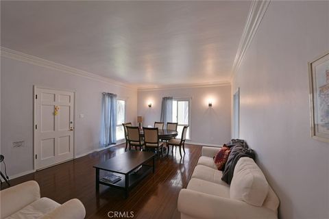 Photo of 9372 W Olympic Boulevard, Beverly Hills, CA 90212 (MLS # SW25217505)