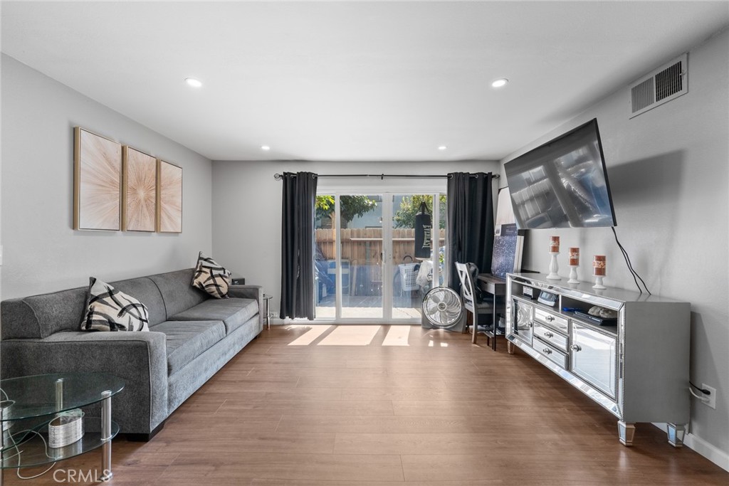 Woodside Village (WDSD) - Residential