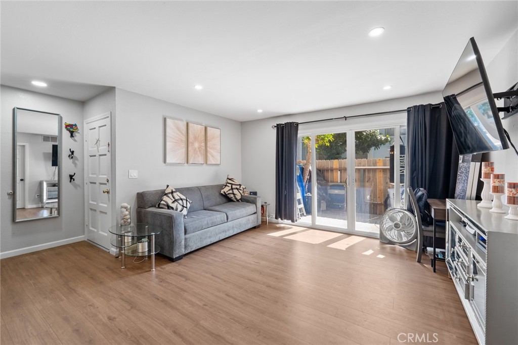 Woodside Village (WDSD) - Residential