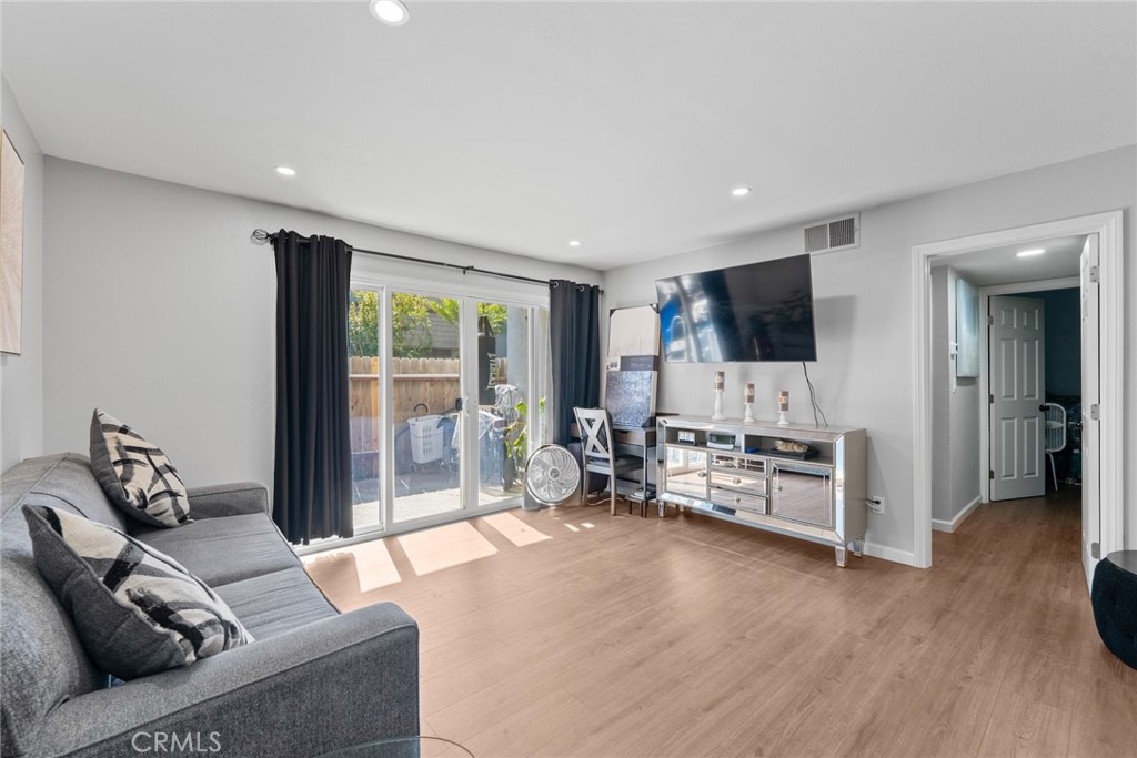 Woodside Village (WDSD) - Residential