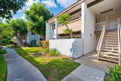 2511 W Sunflower Ave Unit P4, Santa Ana, CA 92704 - MLS#: PW25249670