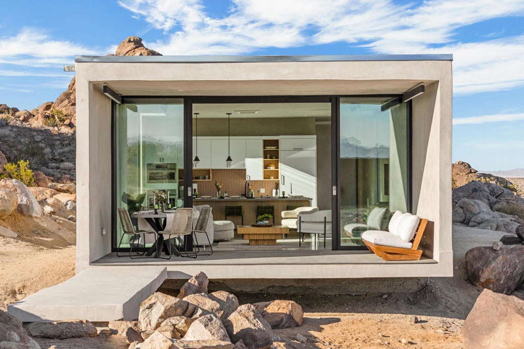 1824 Mountain Shadow Road