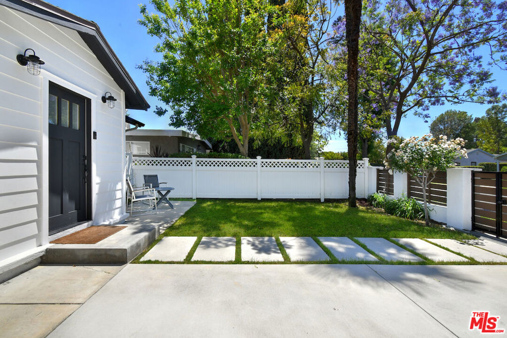 5248 Lennox Avenue