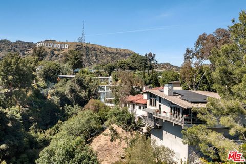 Photo of 3307 Deronda Drive, Los Angeles, CA 90068 (MLS # 26649253)